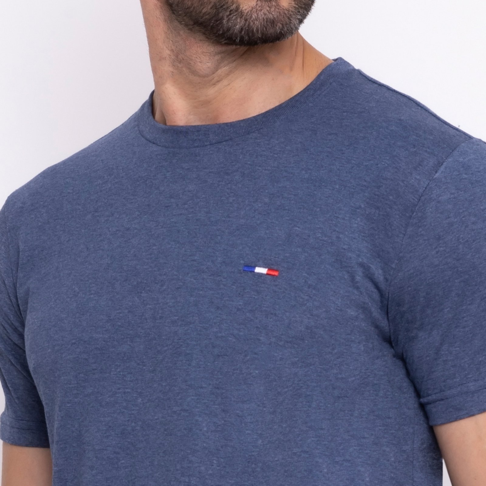 Vista 3 Kit 3 Peças Camisetas FMF Básicas Masculina em Algodão Premium no Estilo Tommy Bordado França 3 Tons de azul FMF azul