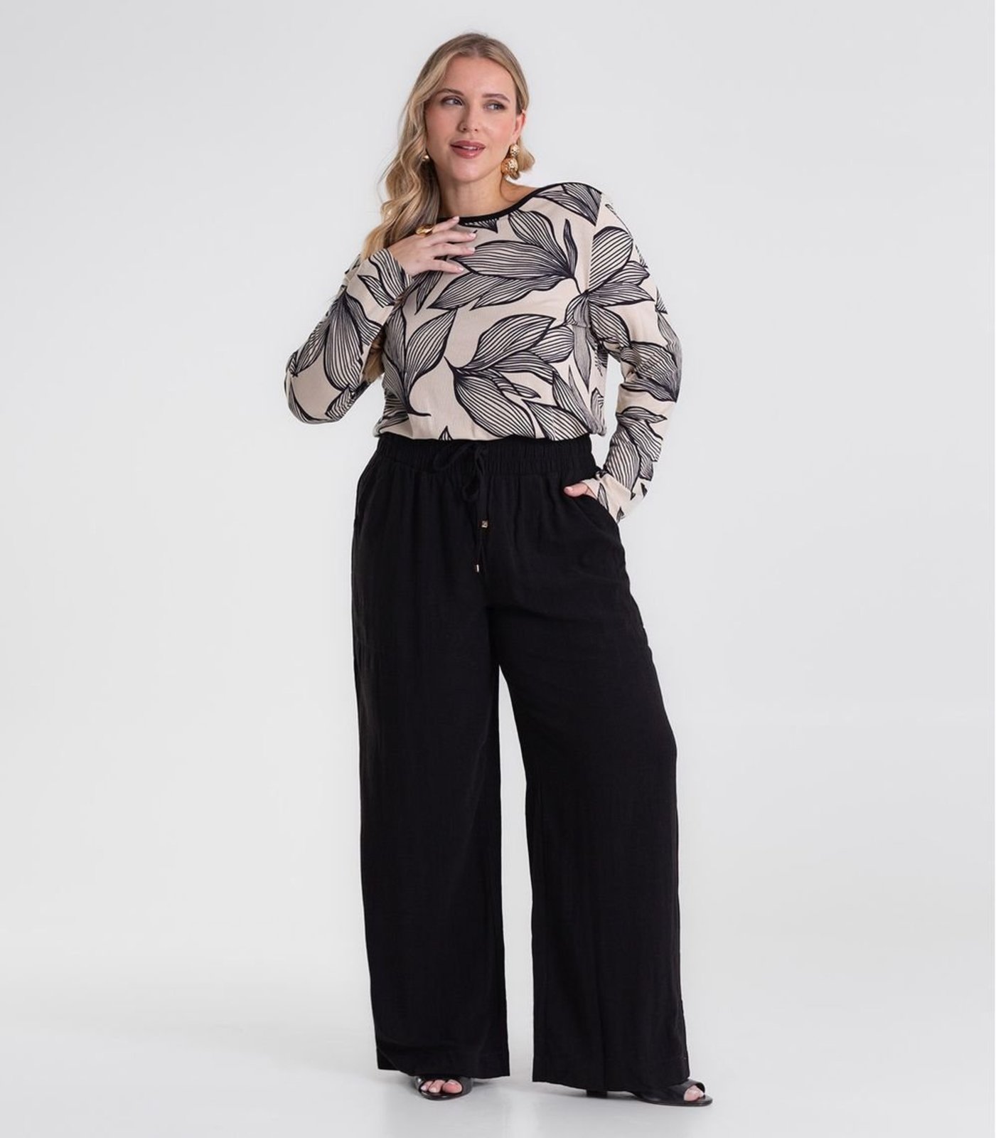 Calça Pantalona Linho Plus Size Secret Glam Preto