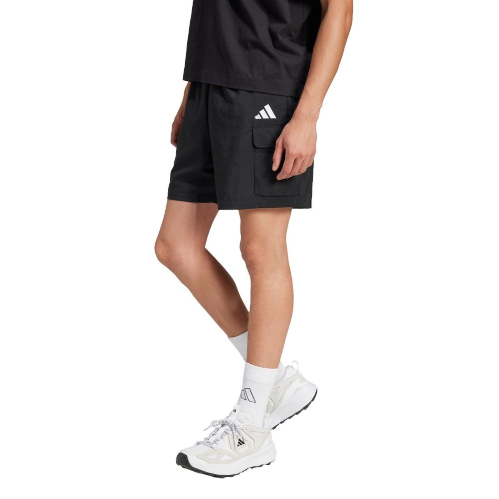 Shorts Cargo Chelsea Essentials Logo Pequeno adidas Sportswear Preto