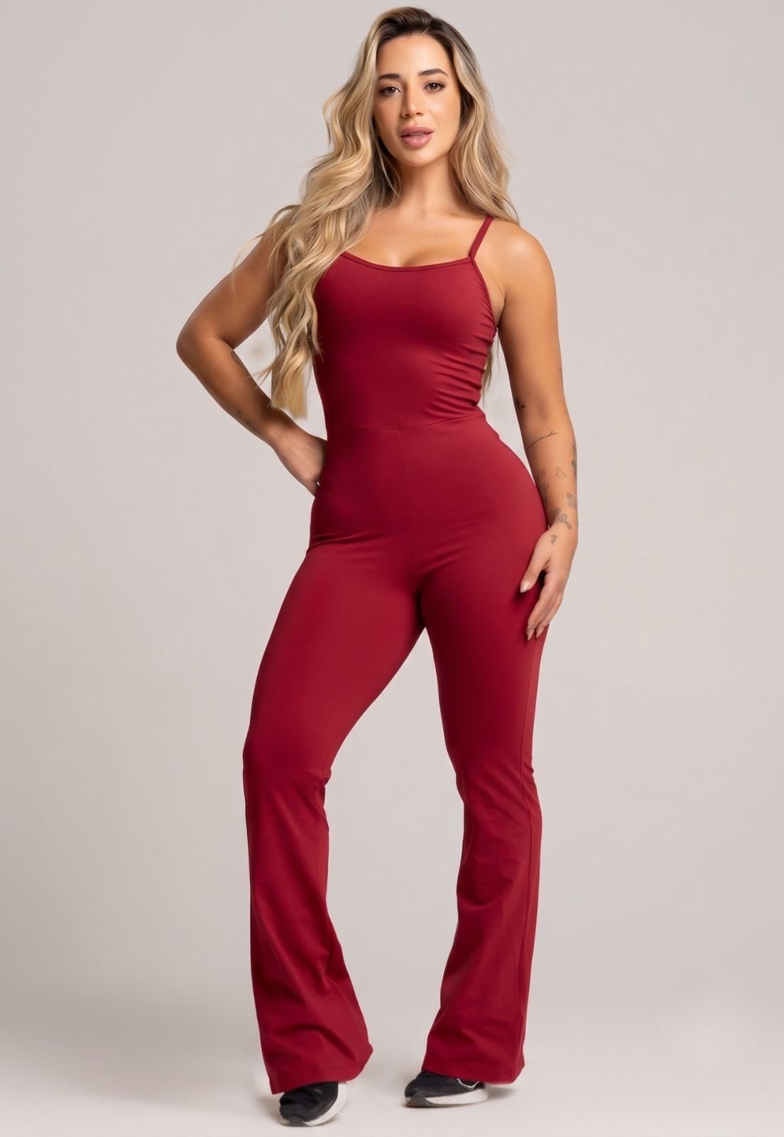 Macacão Fitness MVB Modas Flare Alcinha de Regulagem Poliamida Cherry