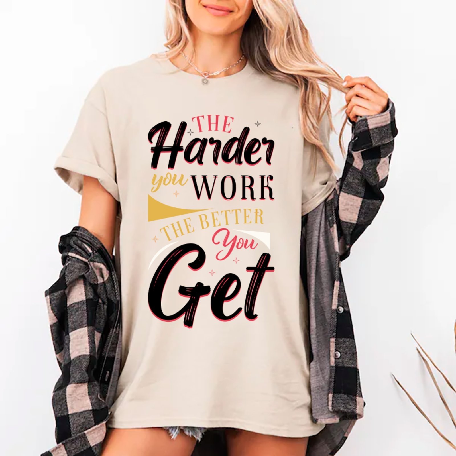 Vista 2 Camiseta Ousy Trabalho e Sucesso Oversized Feminina Off White off-white white off-white white