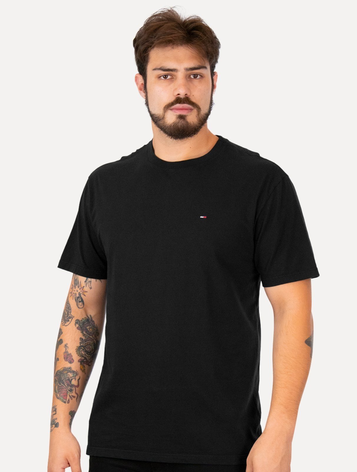 Camiseta Tommy Jeans Masculina Regular C-Neck Flag Preta