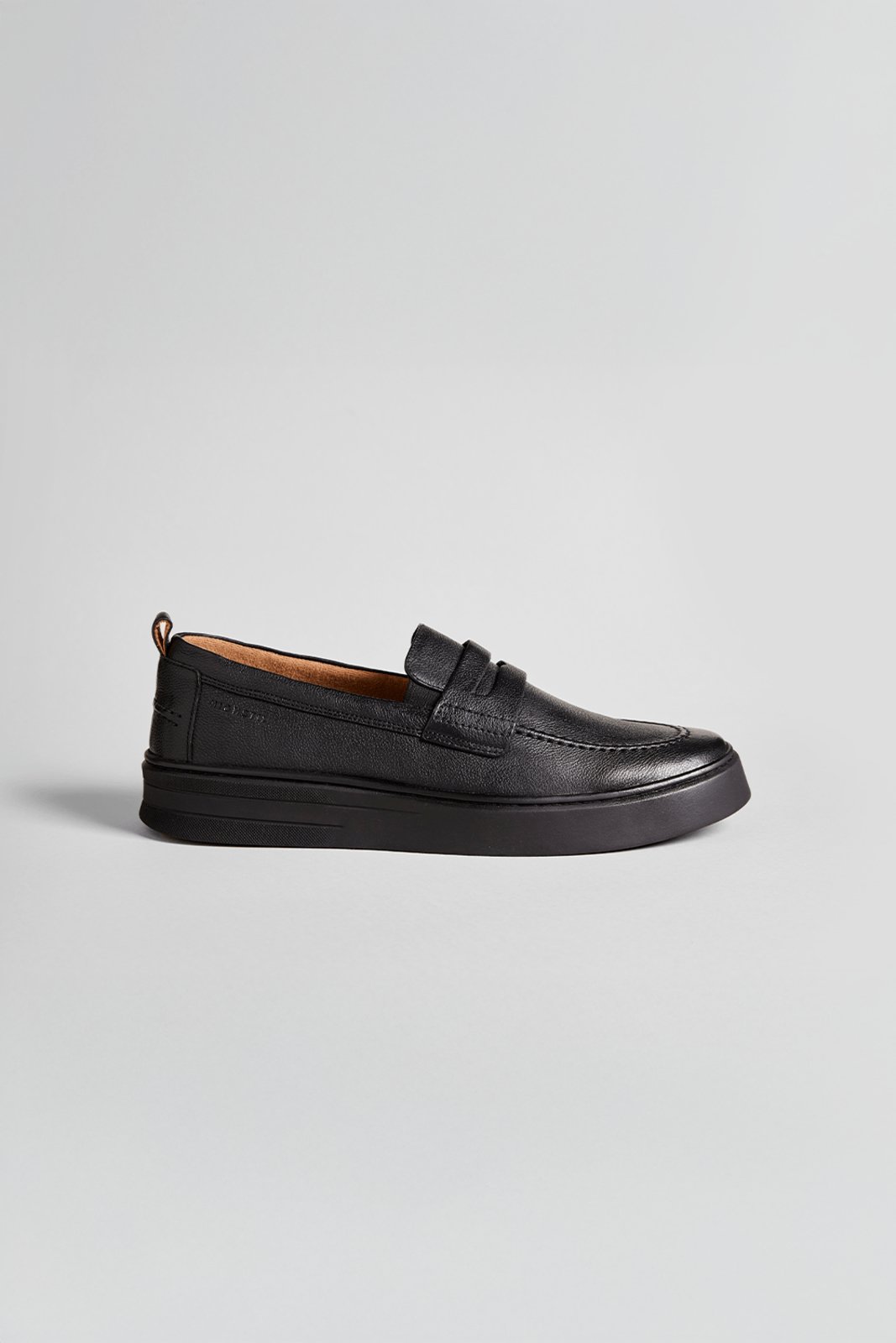 HIGHSTIL Sapato Slip On Couro - Preto