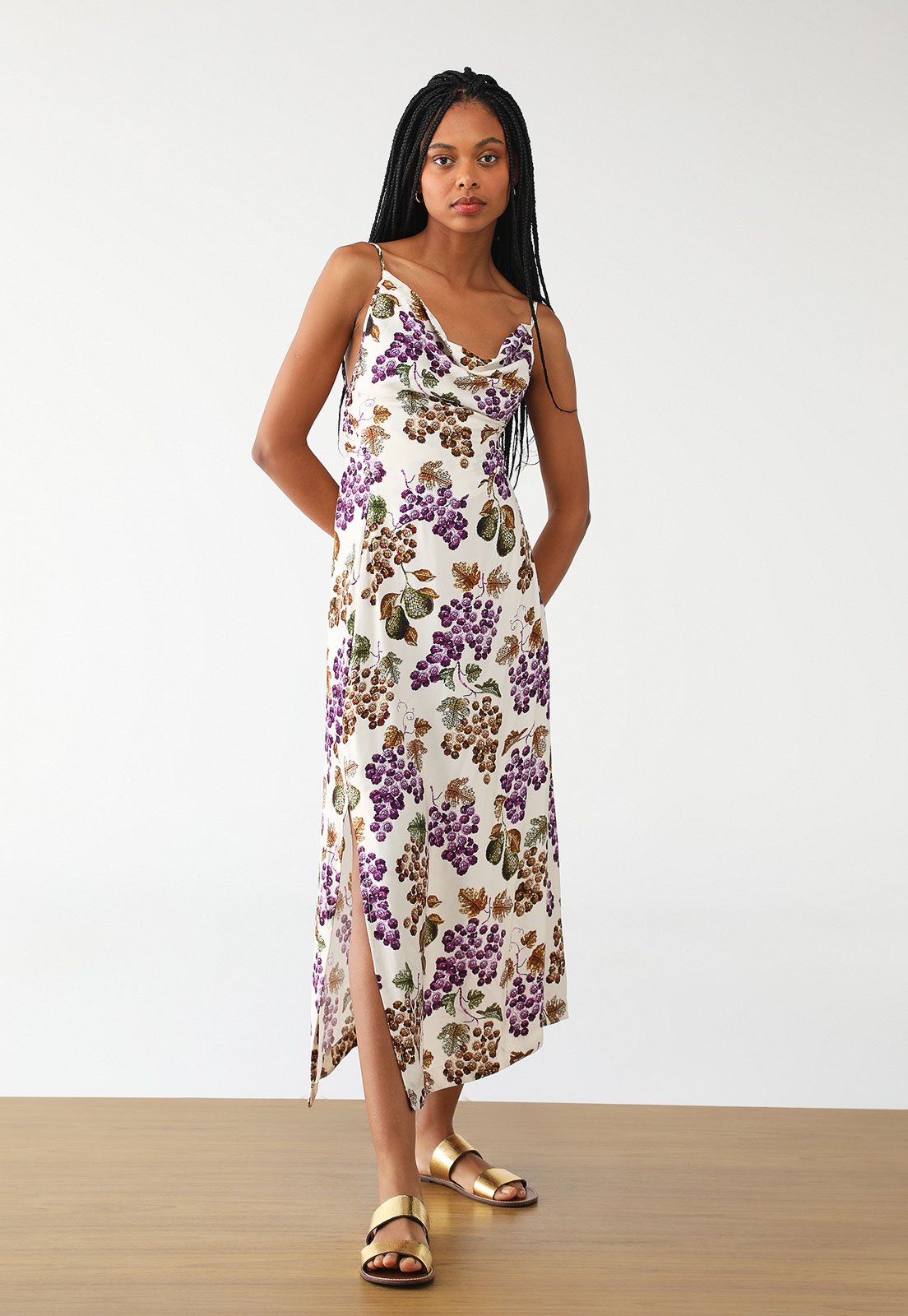 Vestido FARM Longo Alça Romance de Uva Branco