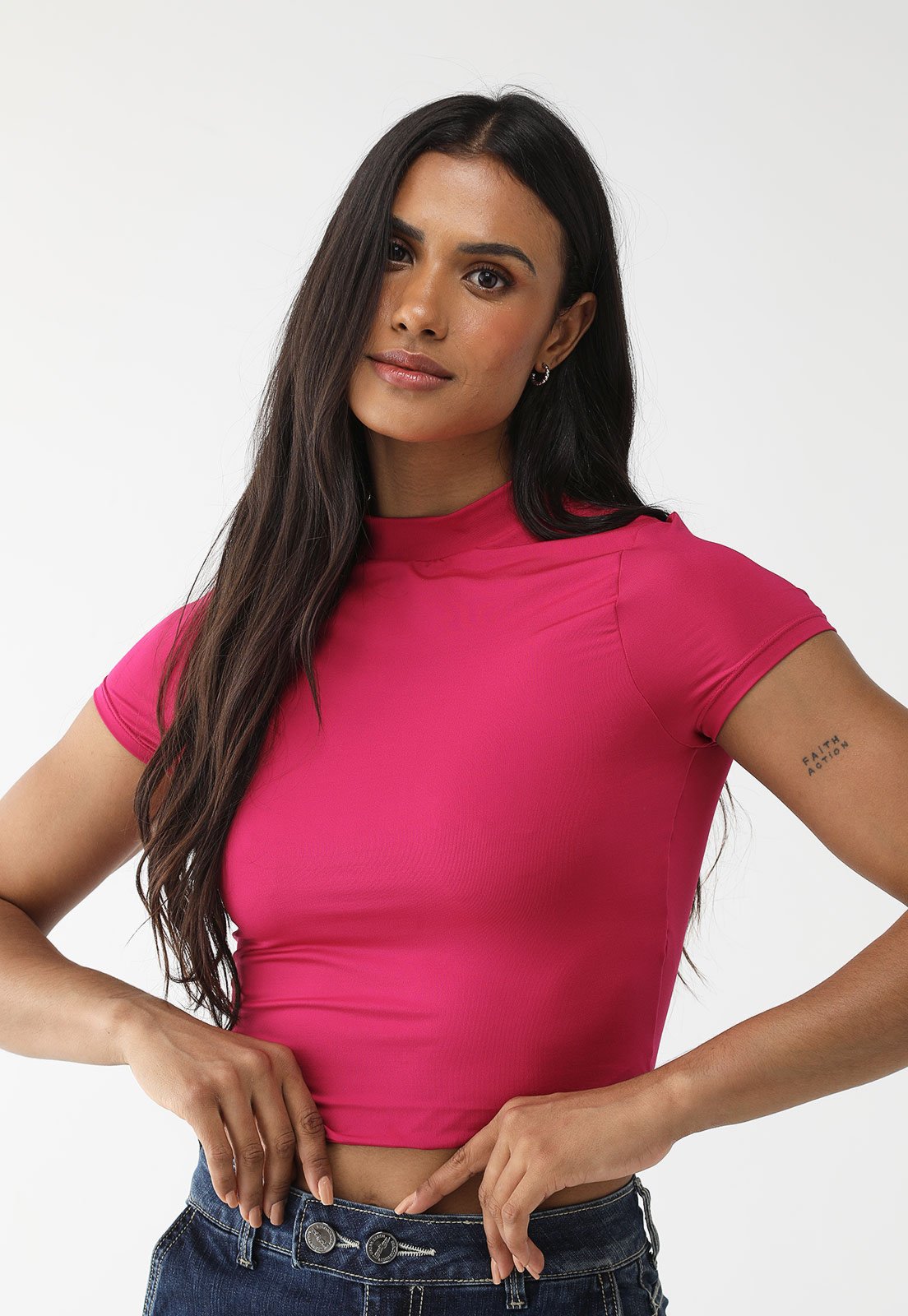 Blusa Cropped Lez a Lez Ajustada Lisa Rosa