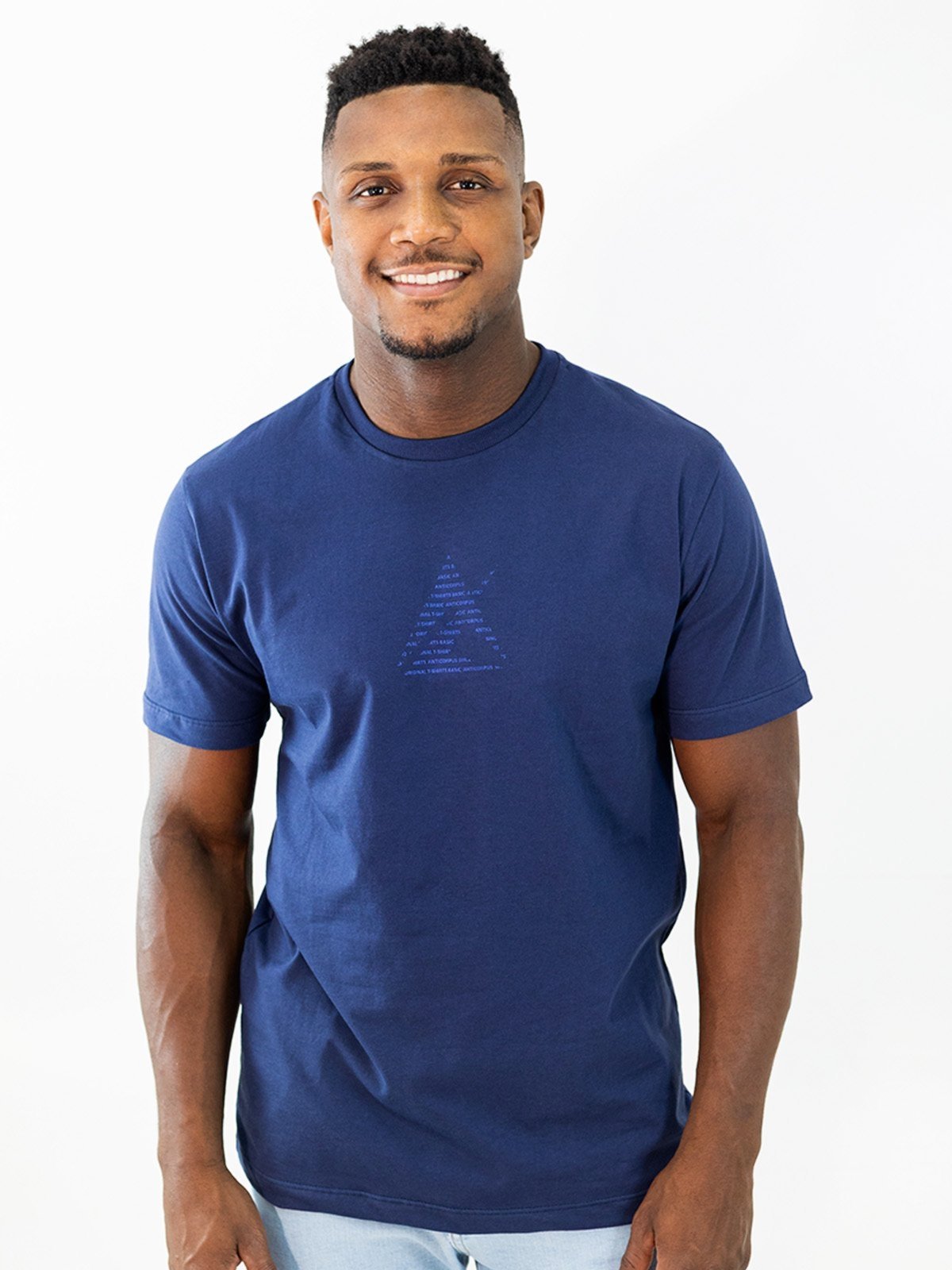 Camiseta Masculina Tradicional Logo Central Marinho Branca Anticorpus