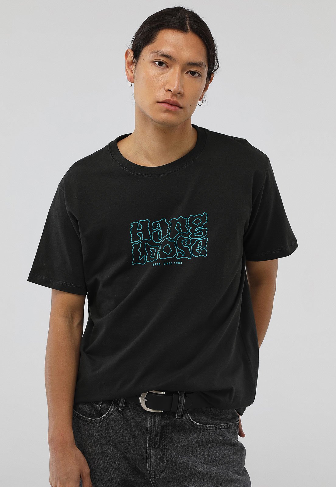 Camiseta Hang Loose Reta Disturb Preta
