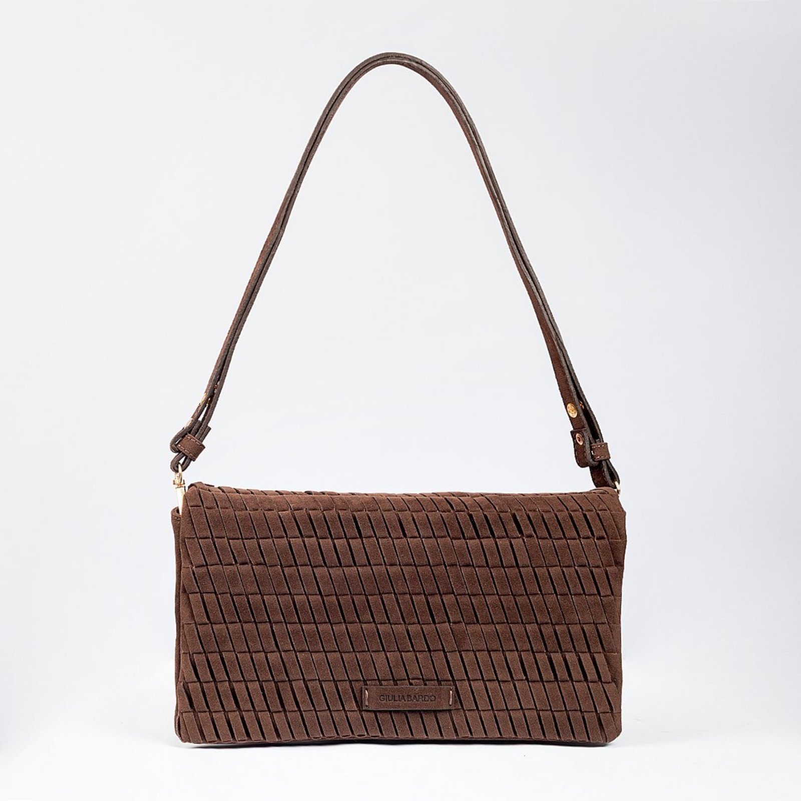 Bolsa Shoulder Bag Anne Camurça Trançada Média Tiracolo de Ombro e Clutch Giulia Bardo Marrom Escuro