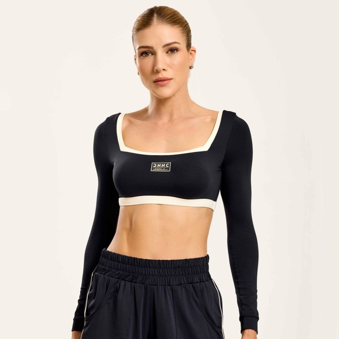 Cropped Style Manga Longa Preto Poliamida Soft Com Bojo Donna Carioca