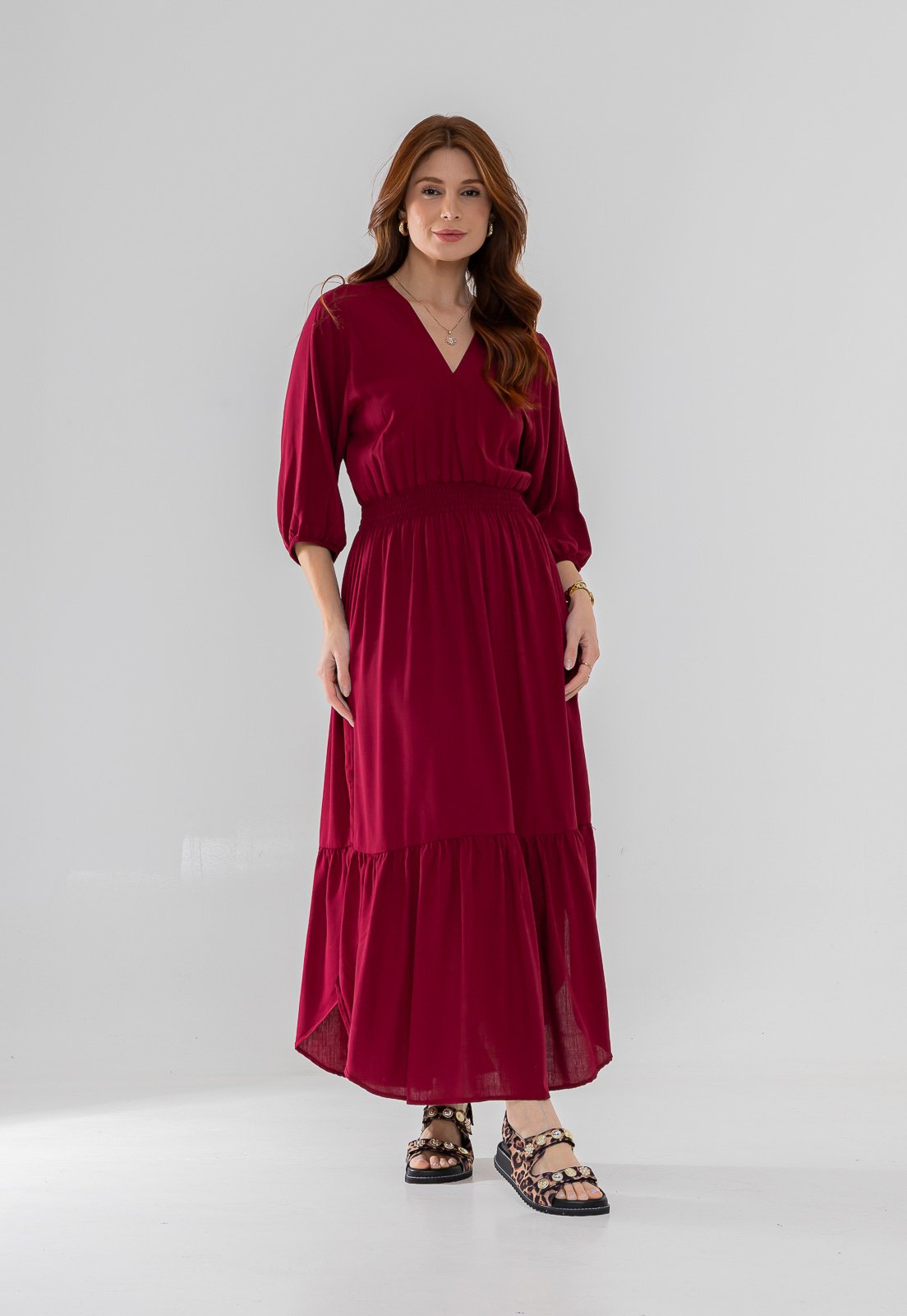 Vestido Aura Joana Viscolinho Liso Vinho