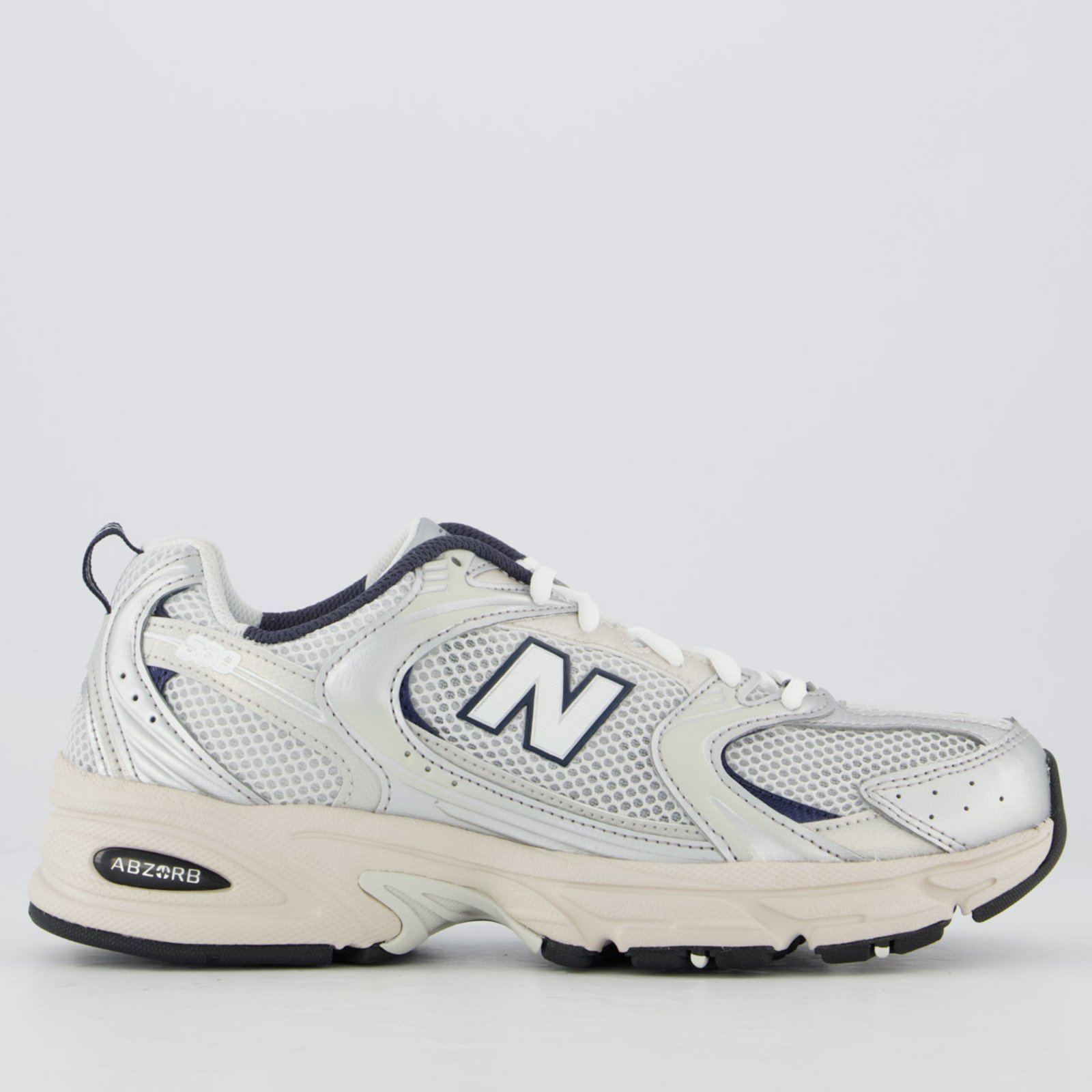 Vista 2 Tênis New Balance 530 e Marinho cinza New Balance cinza