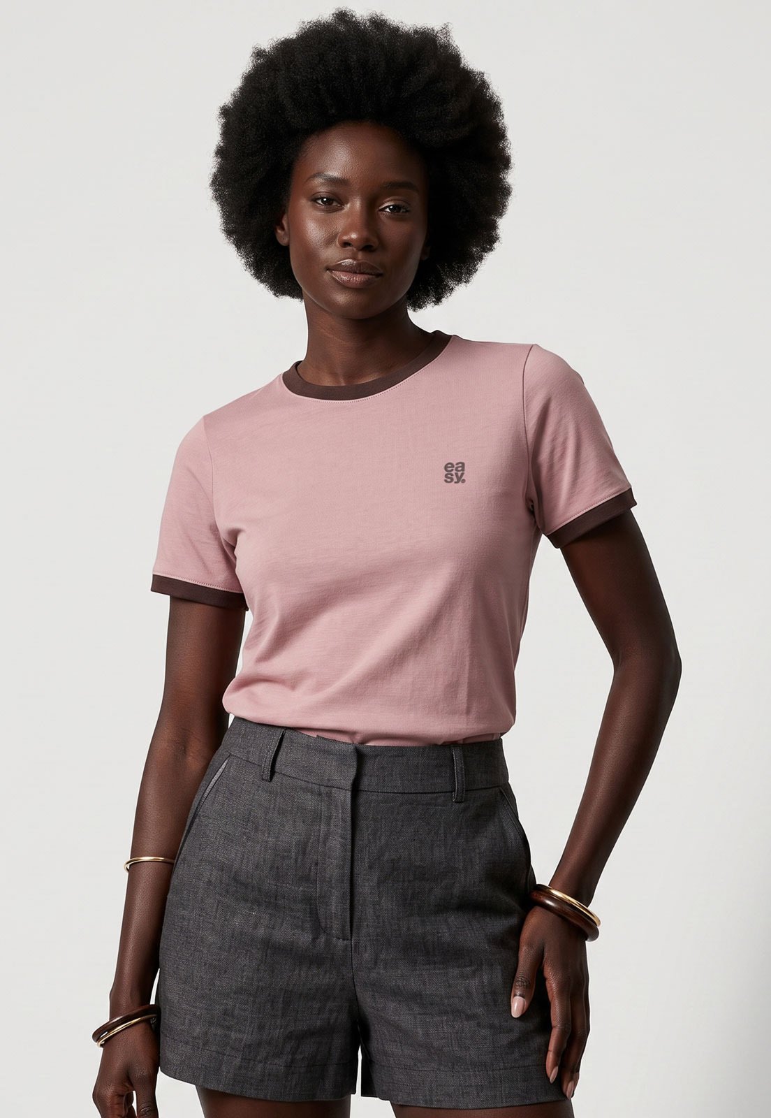Camiseta Feminina Lança Perfume Bordado Rosa