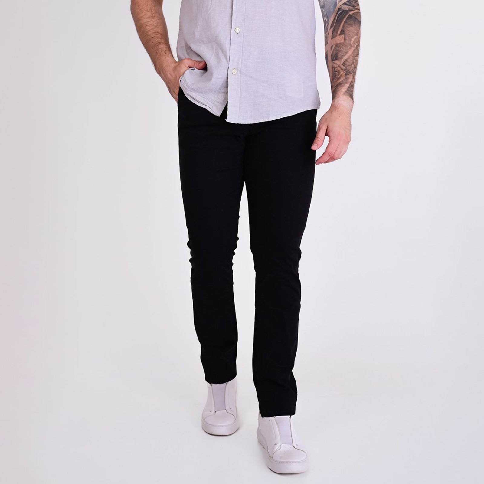 Calça VersatiOld Sarja Basic Slim Preta