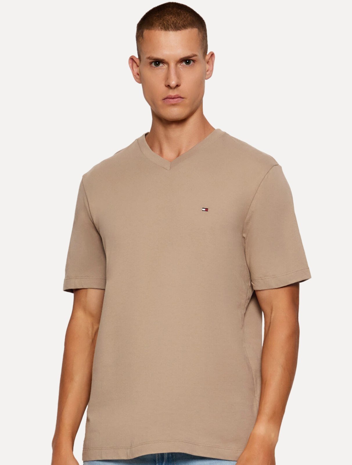Vista 2 Camiseta Tommy Hilfiger Masculina Essential V-Neck Claro rosa Tommy Hilfiger rosa