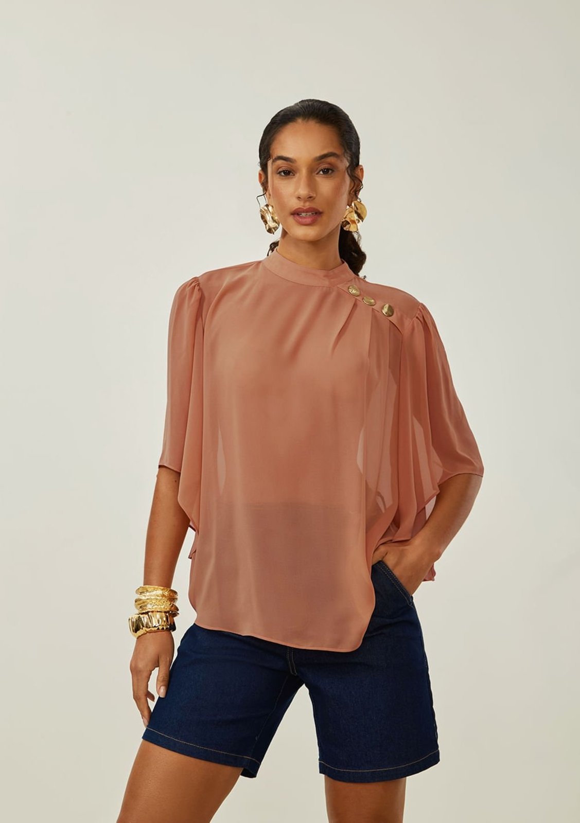Blusa Maria Valentina Solta Decote Canoa Manga Curta Padrão Marrom