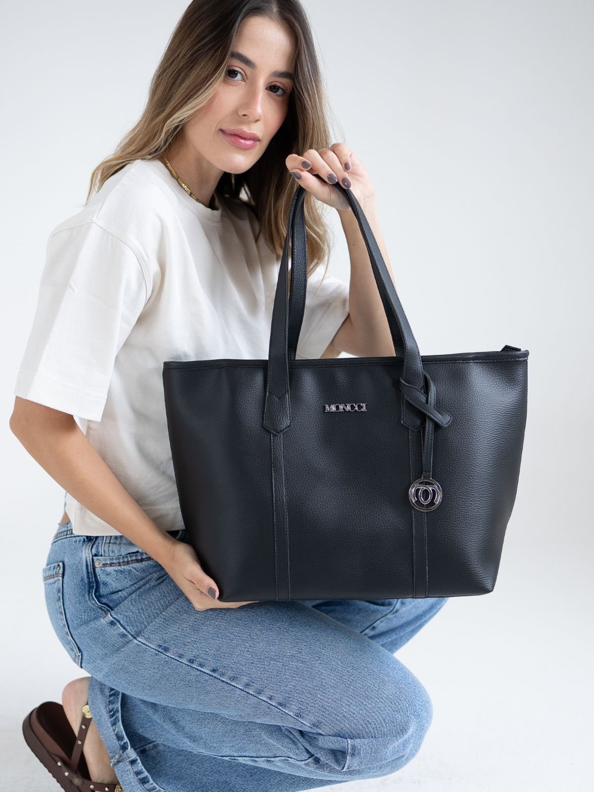 Bolsa de Ombro Grande Moncci Fechamento de zíper Preta