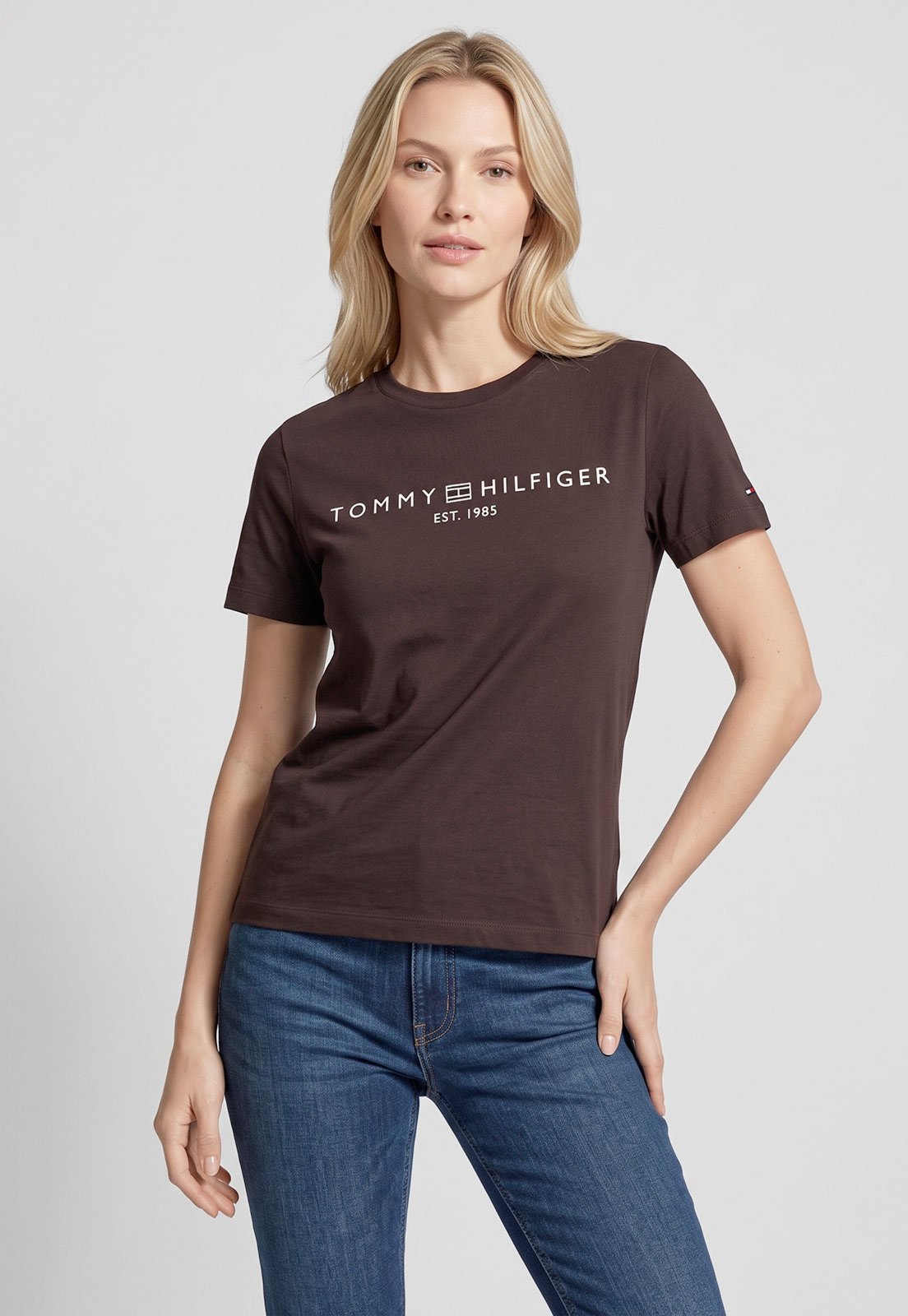 Camiseta Feminina Tommy Hilfiger Gola Redonda Marrom