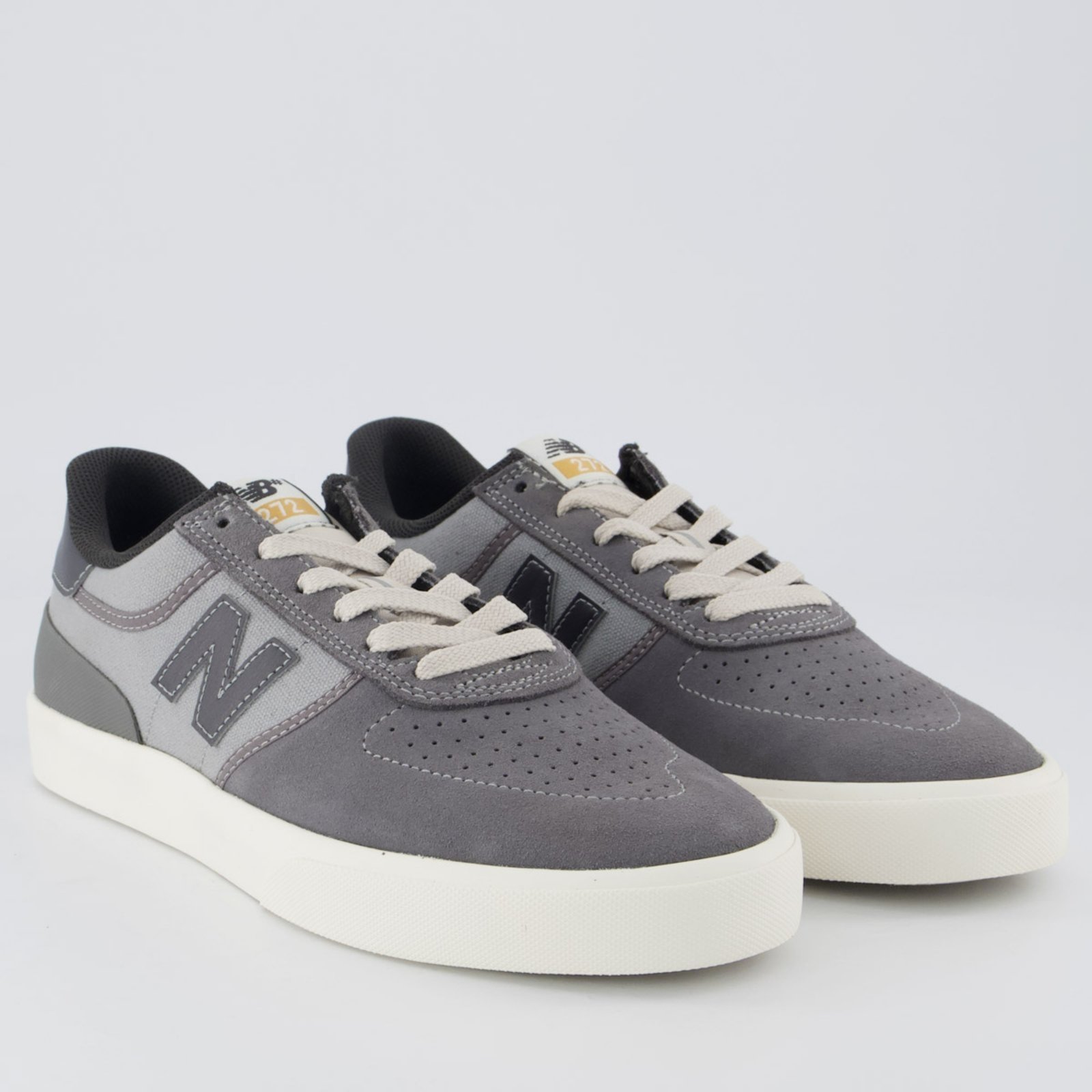 Vista 3 Tênis New Balance Numeric 272 Preto e cinza New Balance cinza