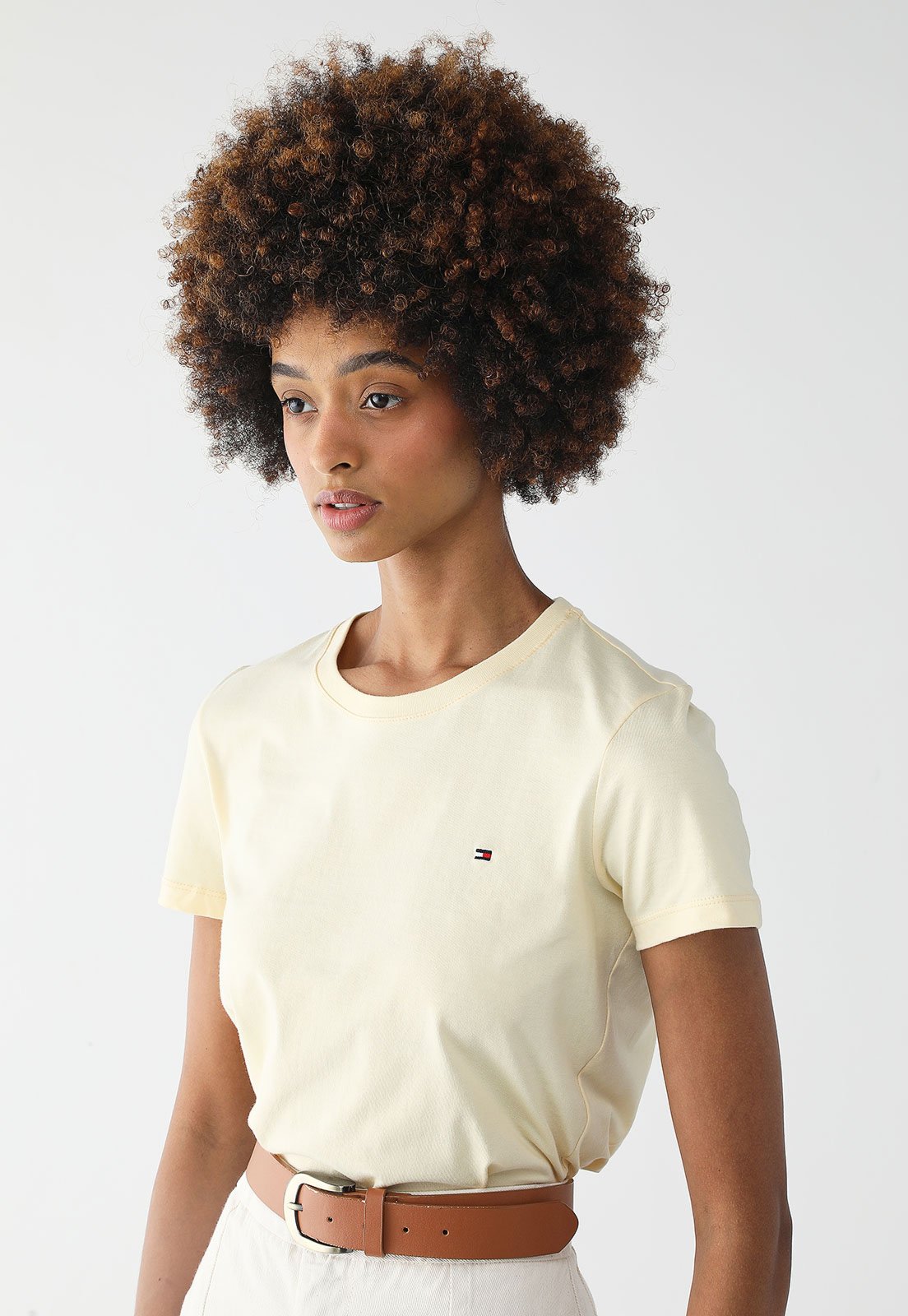 Camiseta Tommy Hilfiger Slim Logo Amarela