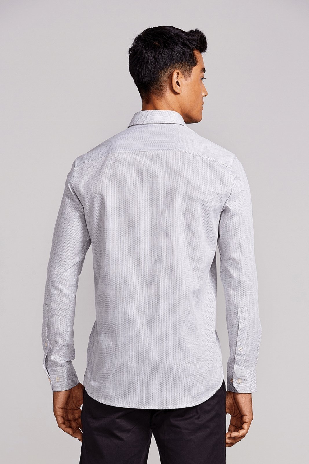 Vista 3 HIGHSTIL Camisa Slim Fit Listrada Preto branco branco