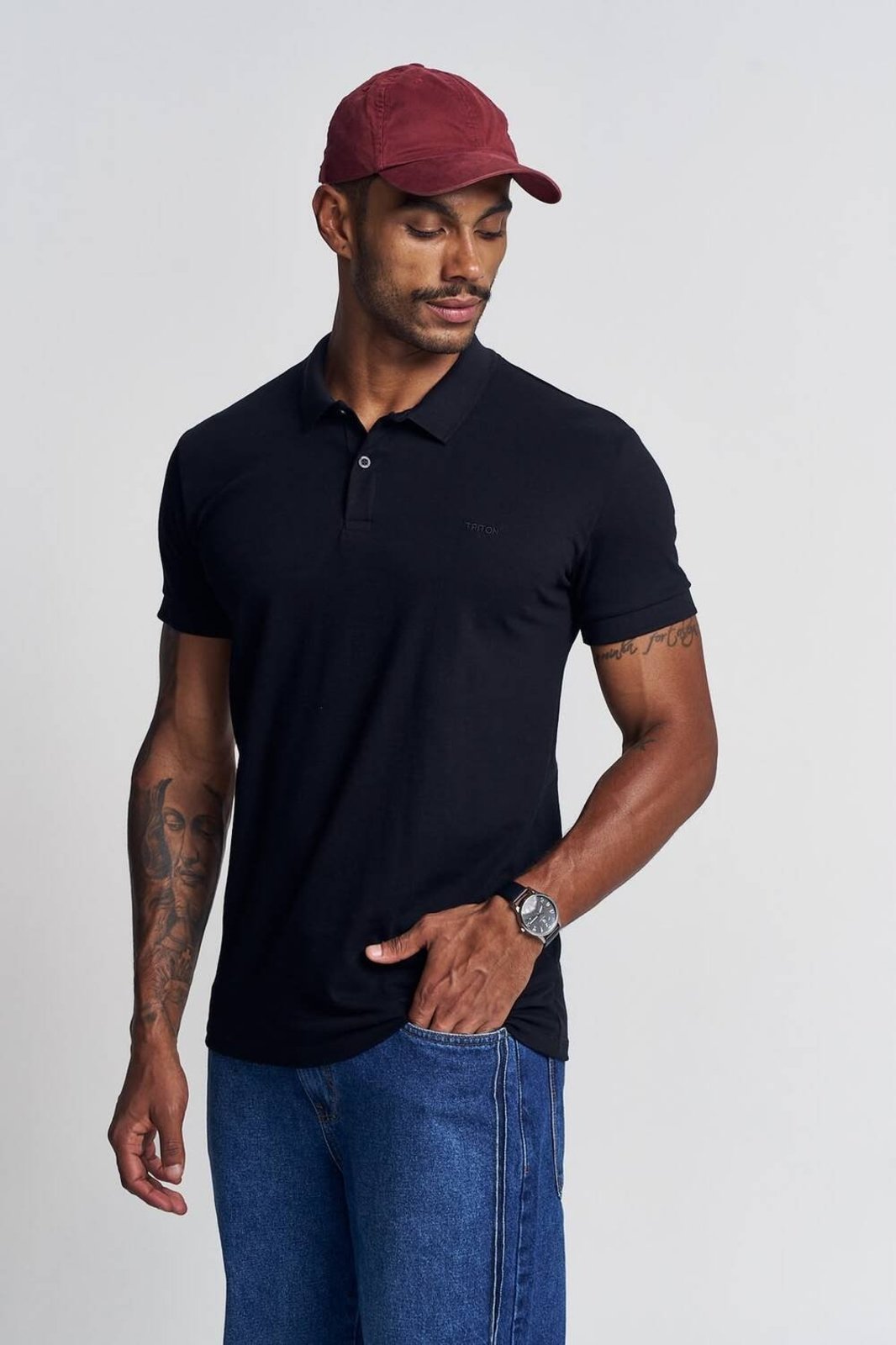 Polo Masculina com Bordado - Fit Triton Preto