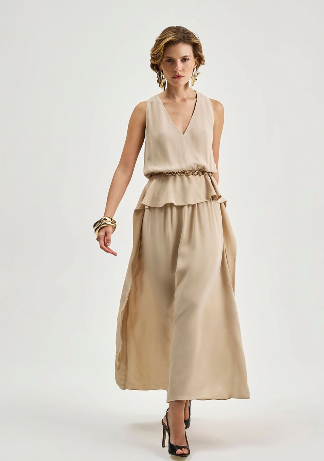 Vestido Iódice Solto Decote V Sem Manga Midi Bege