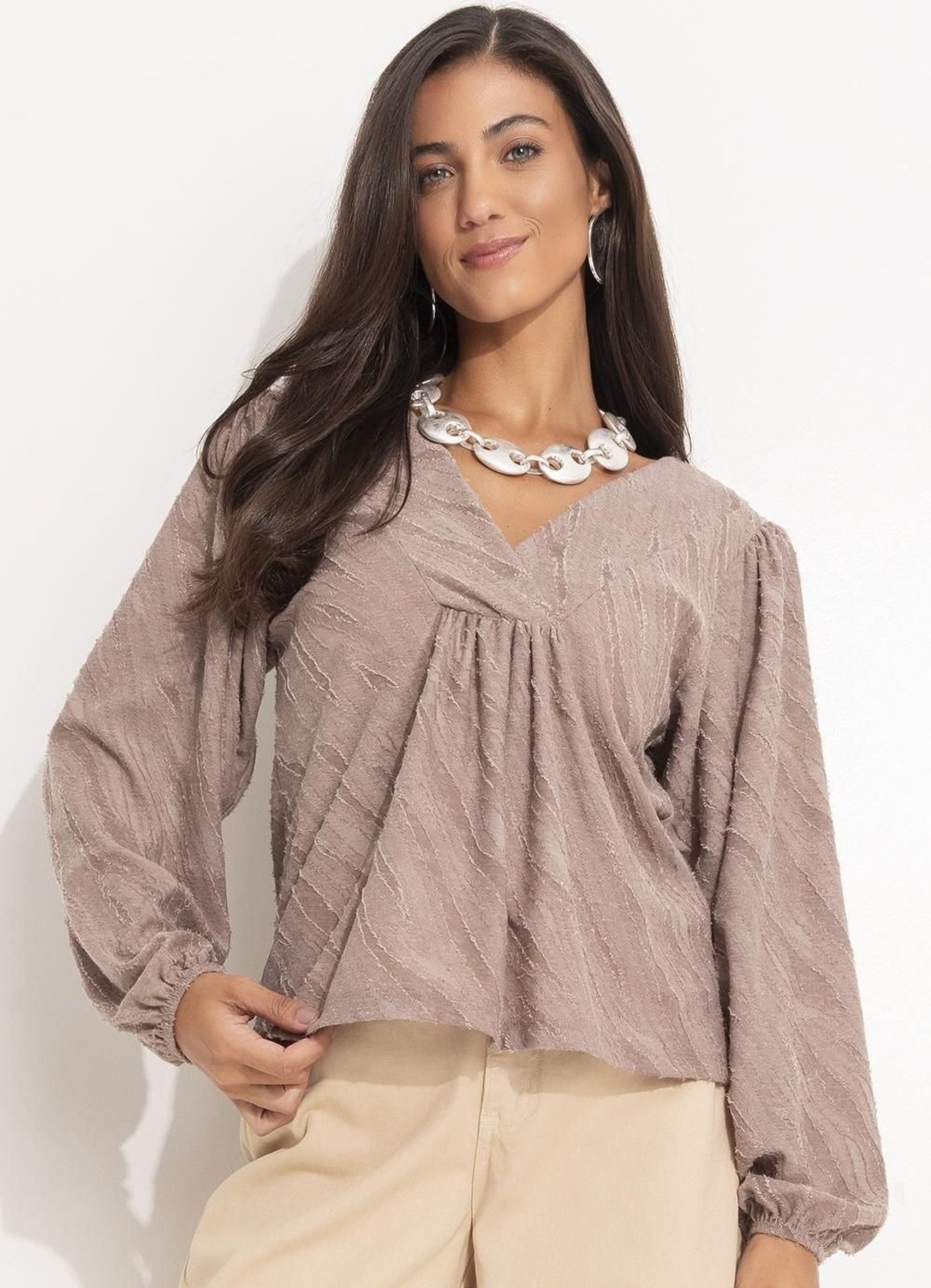 Vista 2 Blusa Feminina Em Malha Jacquard Com Textura Quintess marrom Quintess marrom
