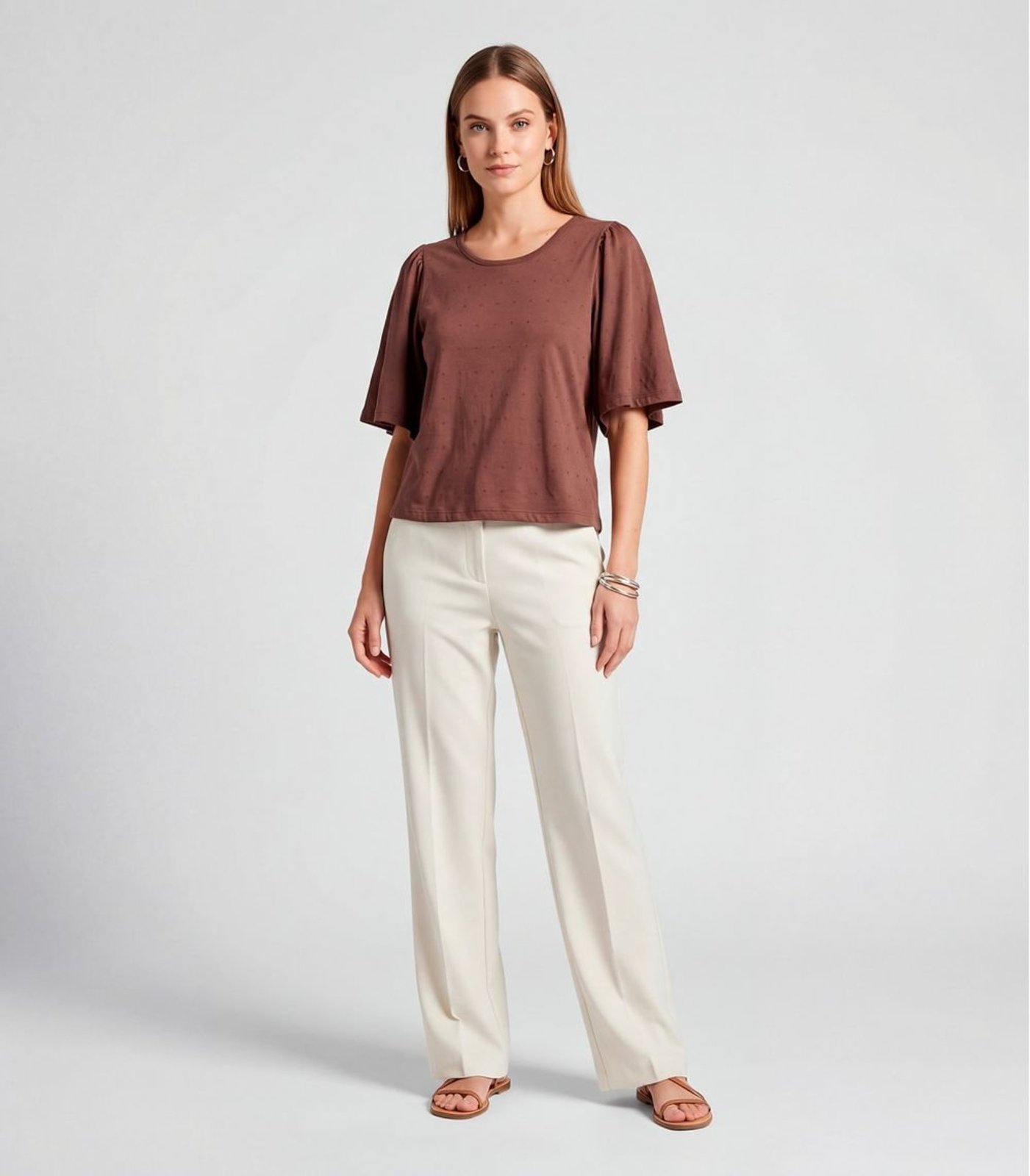 Blusa Feminina Com Manga Godê Infinita Cor Marrom