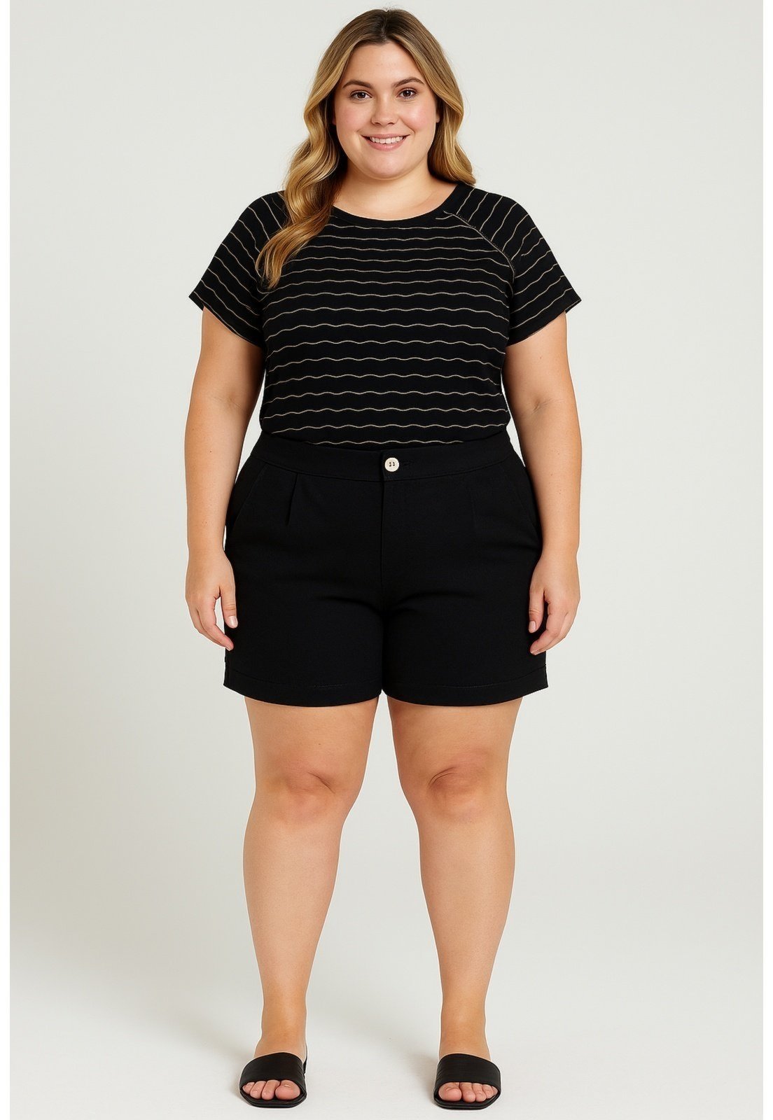 Short Rudély Linho Preto