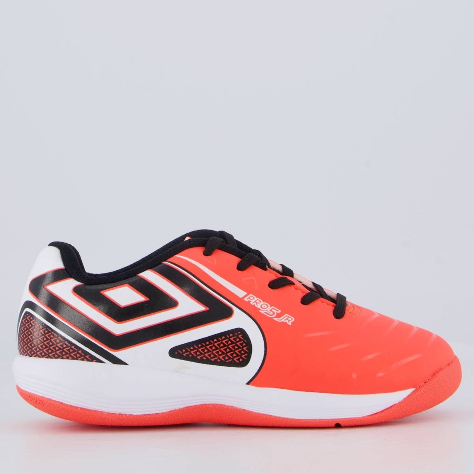 Vista 2 Chuteira Umbro Pro 5 Futsal Juvenil Coral laranja coral Umbro laranja coral