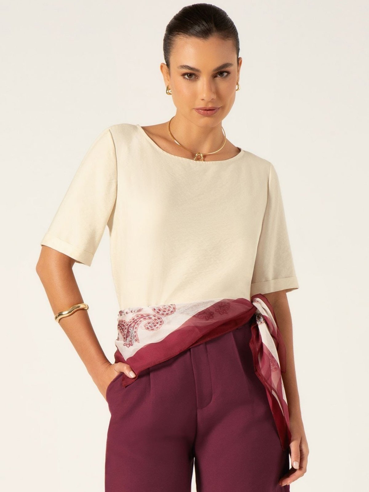 Blusa em Viscose com Decote Redondo Aveia Kamila