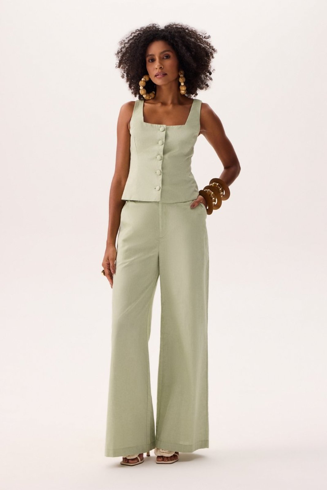 Calça Feminina Alfaiataria Solta Pantalona Flor de Lis