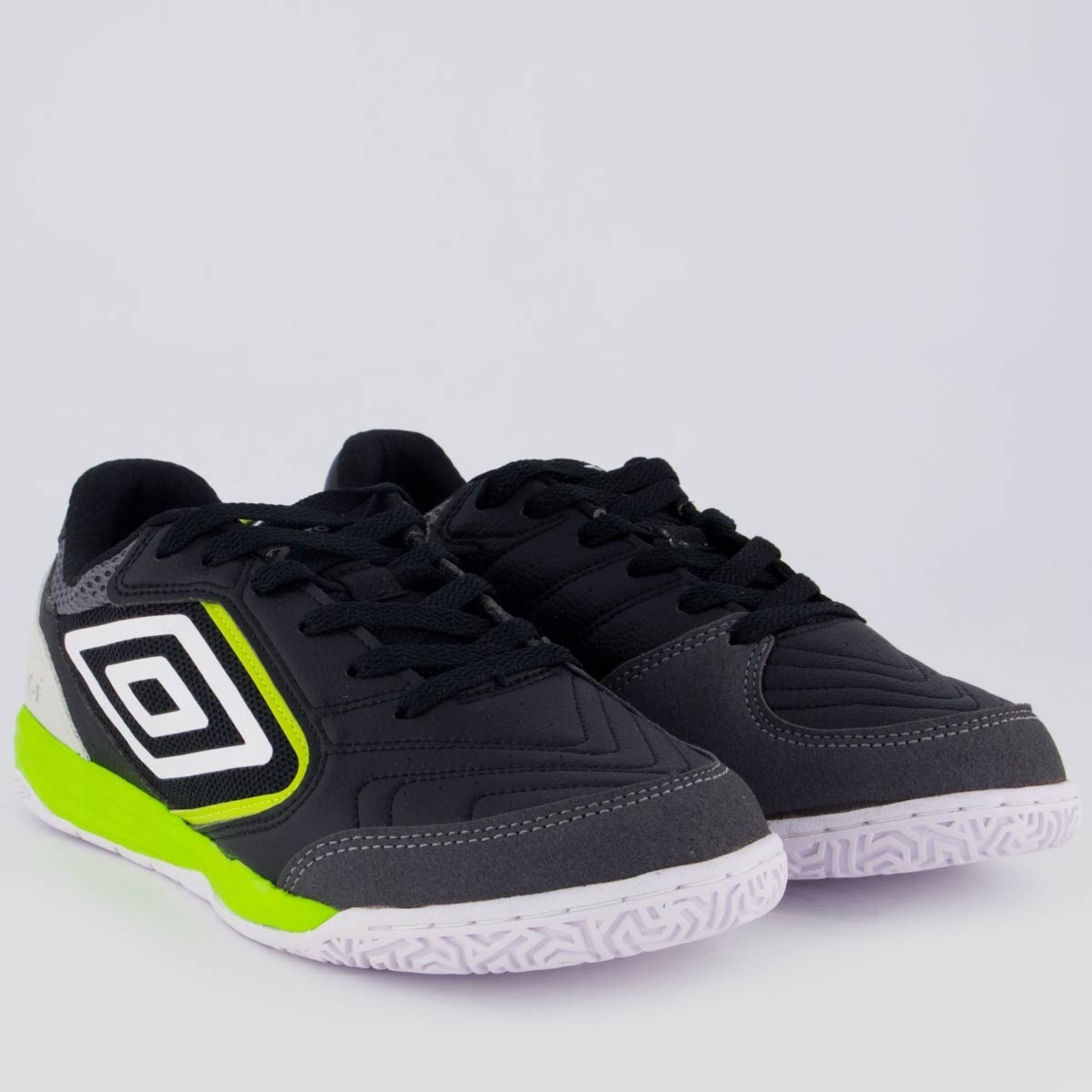 Vista 3 Chuteira Umbro Pro Challenge Uptake Futsal Preta e Verde preto verde Umbro preto verde