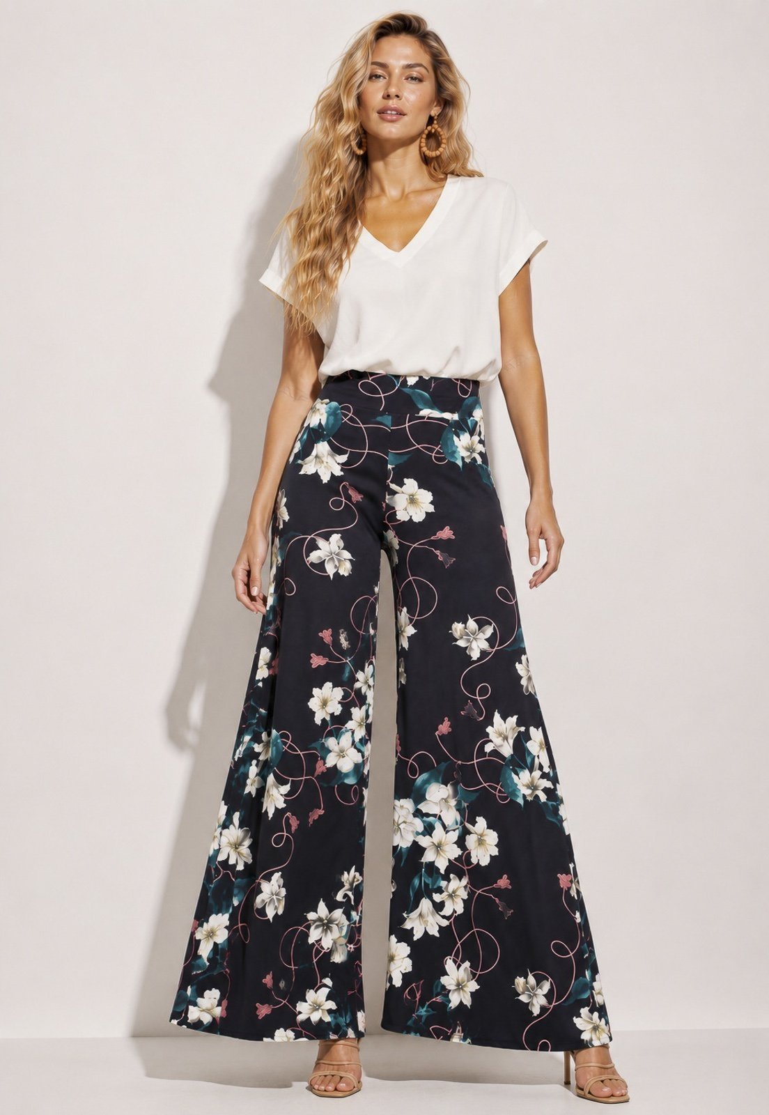 Calça Cabanafree Pantalona Granja Malha Estampa Flores Ébano