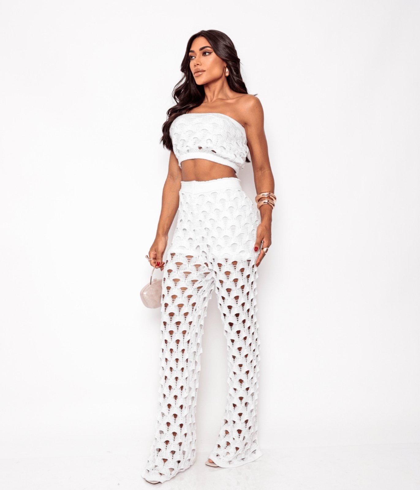 Conjunto Kit Três Peças Cherry Line Top Faixa Cropped Calça Vazada Short Tricot Croche Branco
