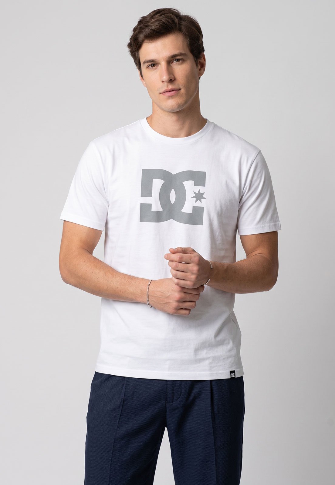 Camiseta Masculina DC Shoes Logo Branca
