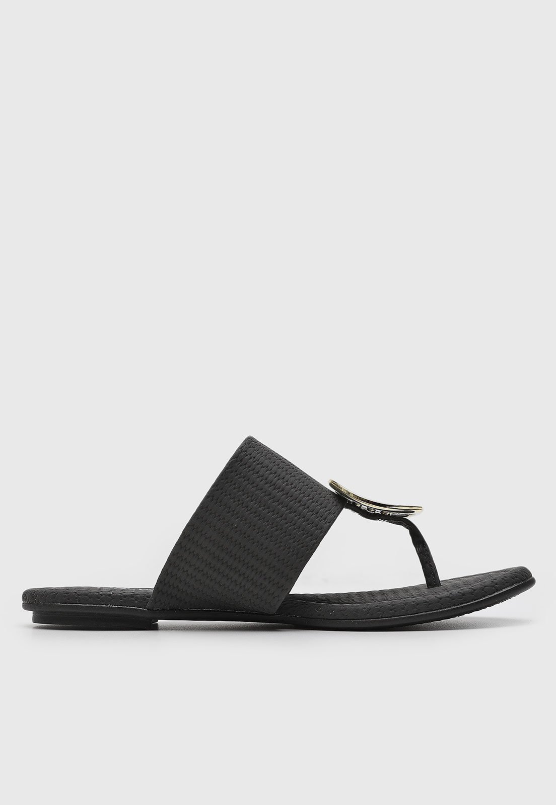 Vista 3 Rasteira Feminina Beira Rio Tira Larga Detalhe Metal Dourado Preta preto BEIRA RIO preto