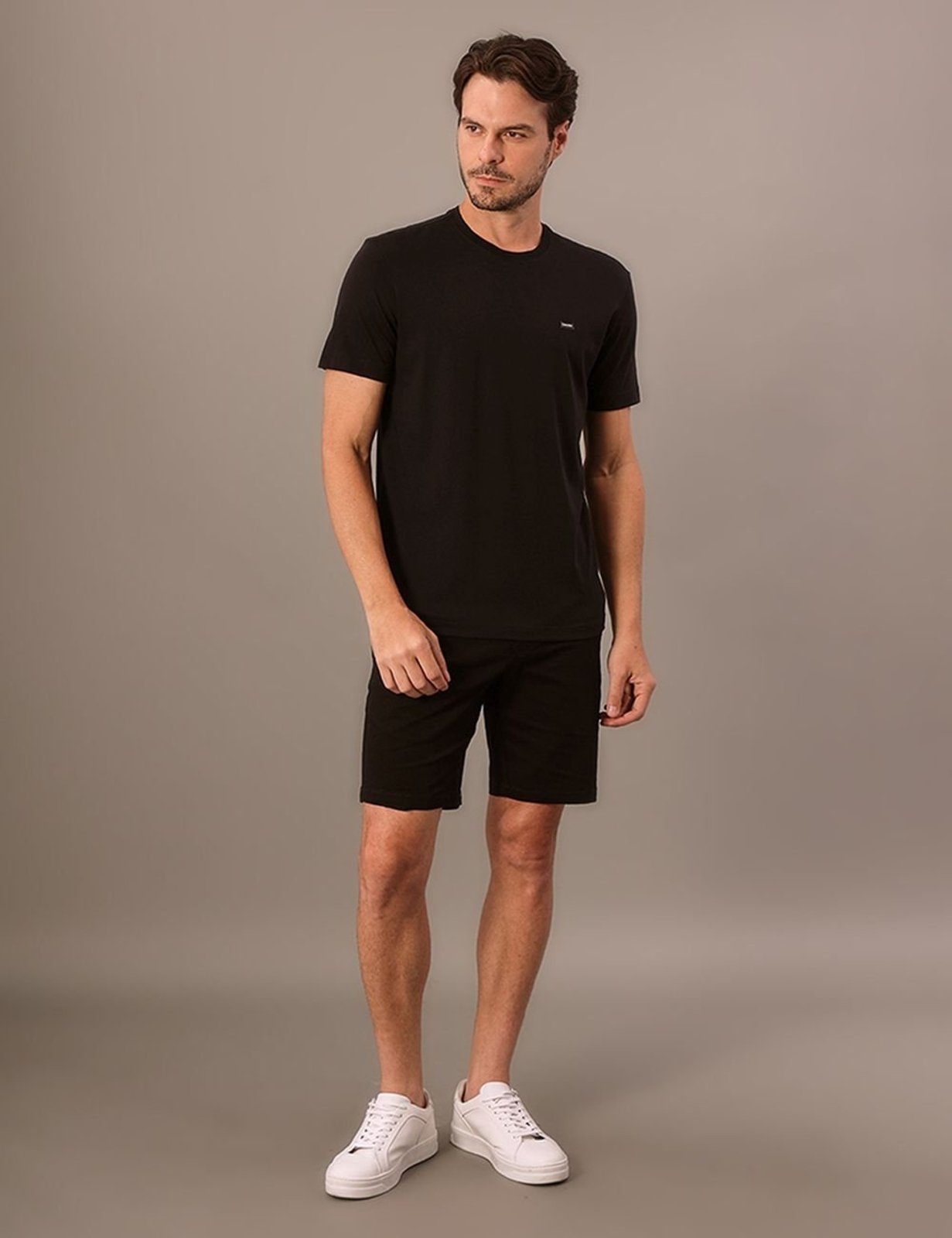 Camiseta Mc Ck Masc Algodão Egípcio - Preto Calvin Klein Jeans