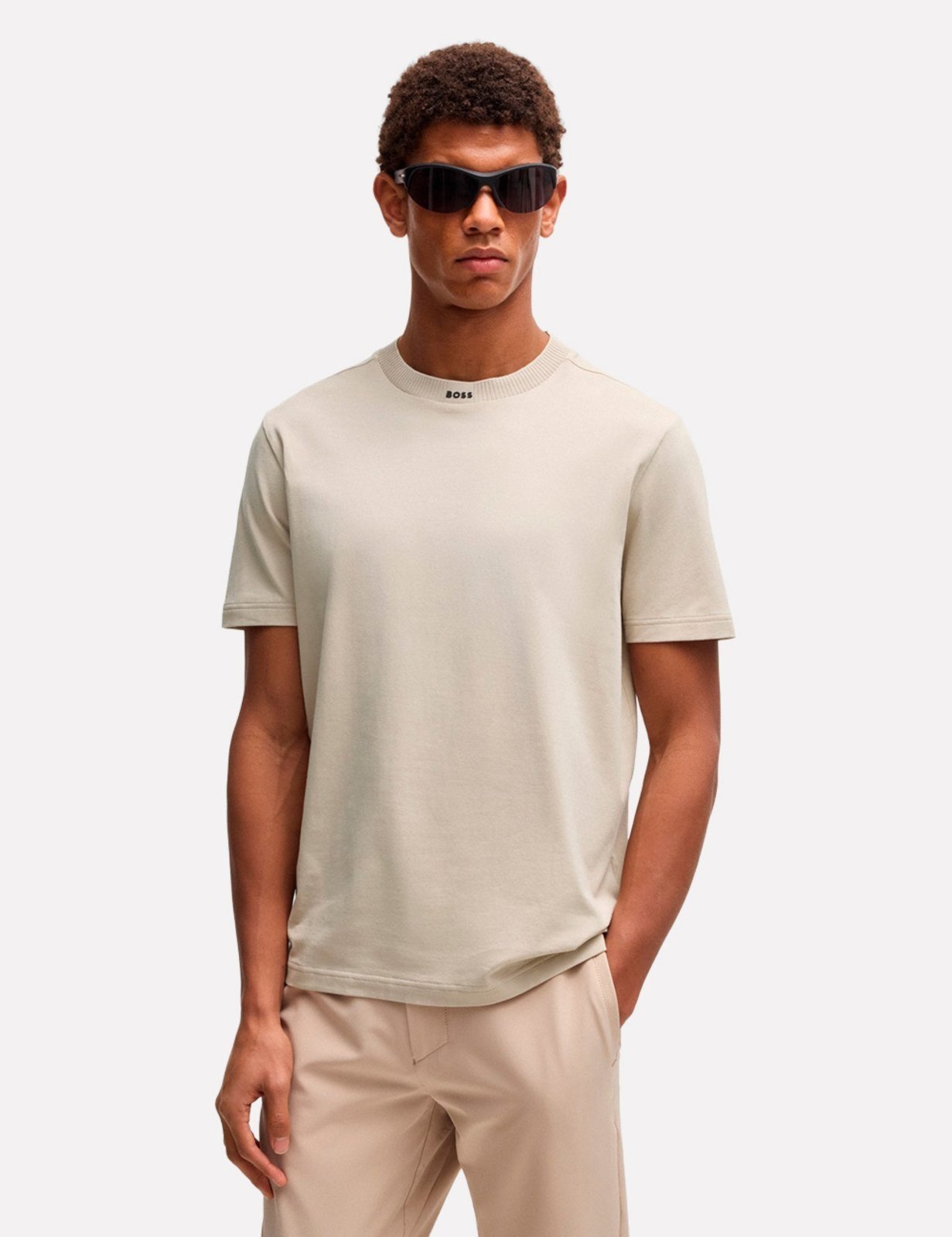 Camiseta Hugo Boss Masculina Regular Tee Rib Cáqui Claro