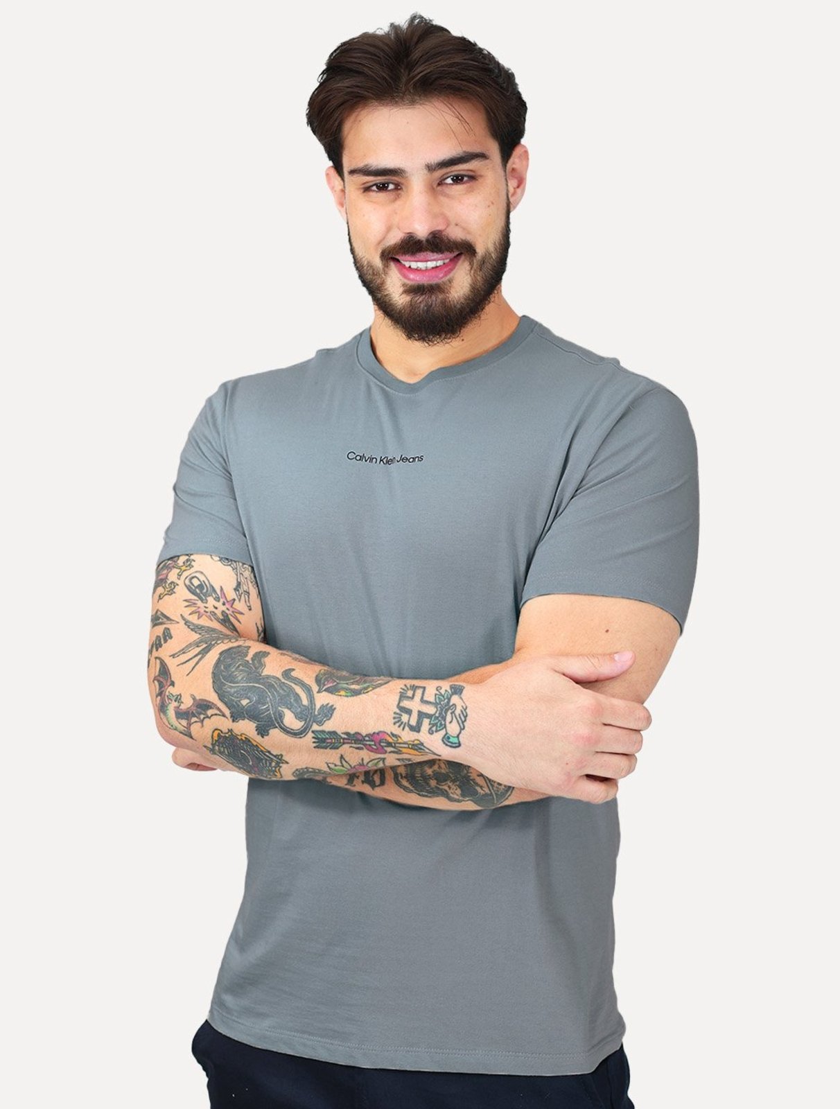 Camiseta Calvin Klein Jeans Masculina Institutional New Logo Azul Médio