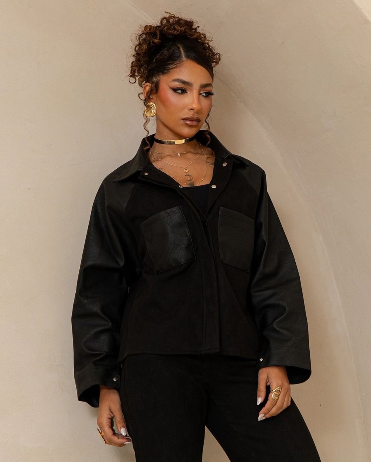 Camisa Tecido Sintético e Camurça Feminina 90603 Preto Consciência