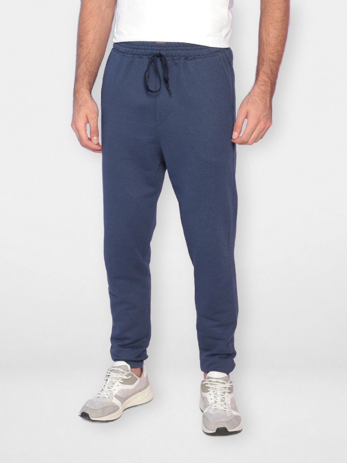 Calça Masculina Pompier de Moletom Lisa com Elástico no Cós e Punho na Barra Azul Marinho