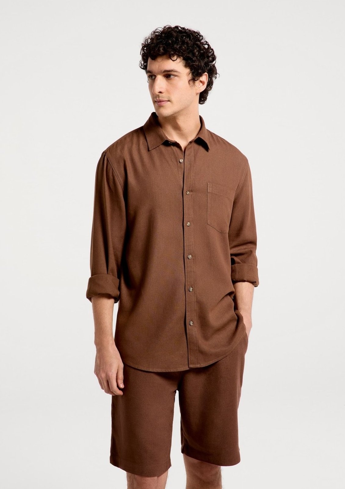 Camisa Básica Masculina Manga Longa Slim Em Linho - Marrom XG