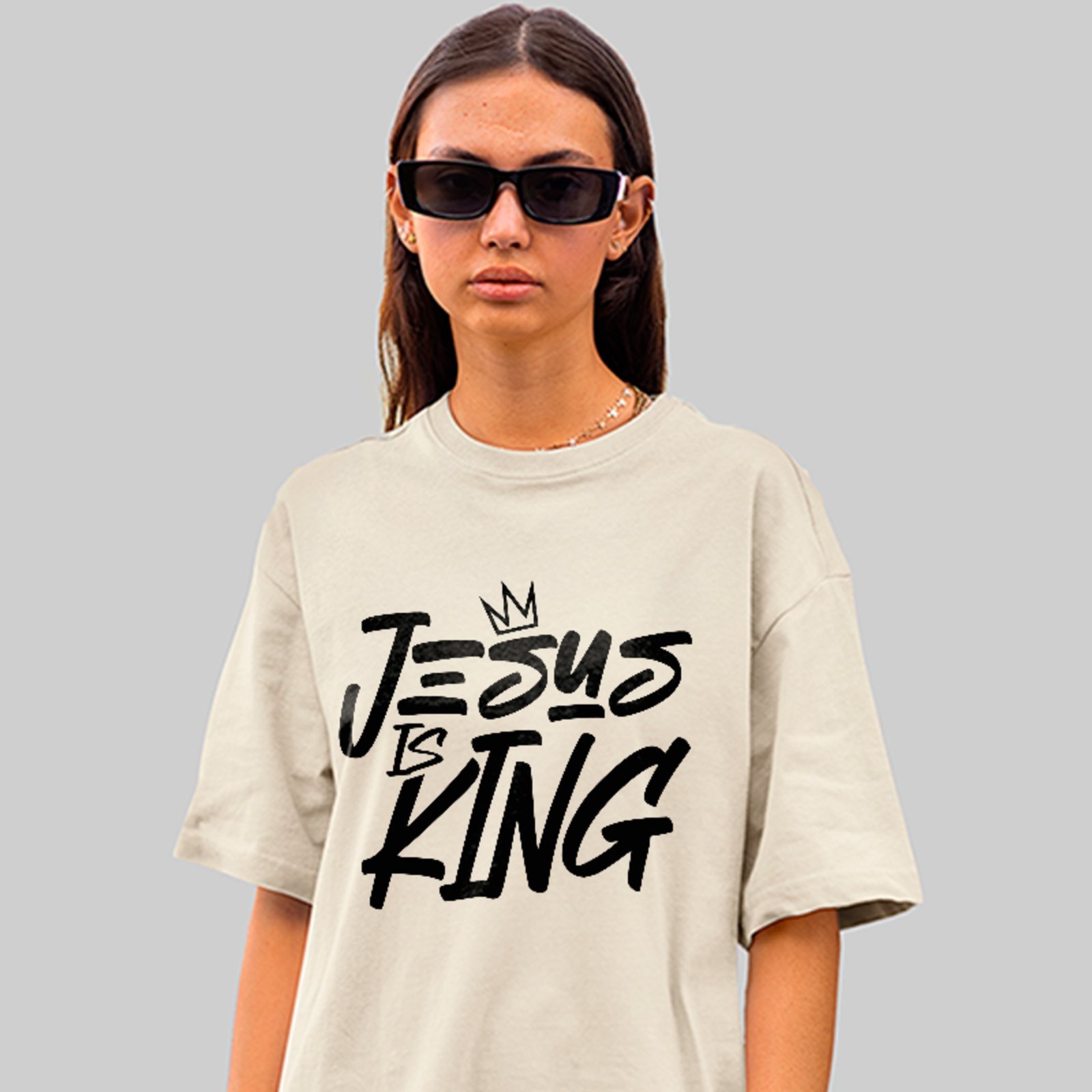 Camiseta Oversized Jesus Is King Streetwear Cristão Trend Off White