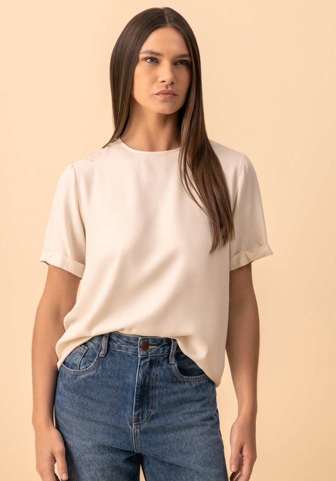 Blusa De Mangas Curtas Com Barras Dobradas E Bordado