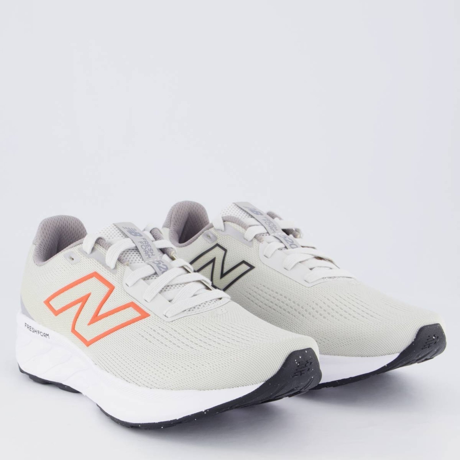 Vista 3 Tênis New Balance Fresh Foam 520 V9 Claro cinza New Balance cinza