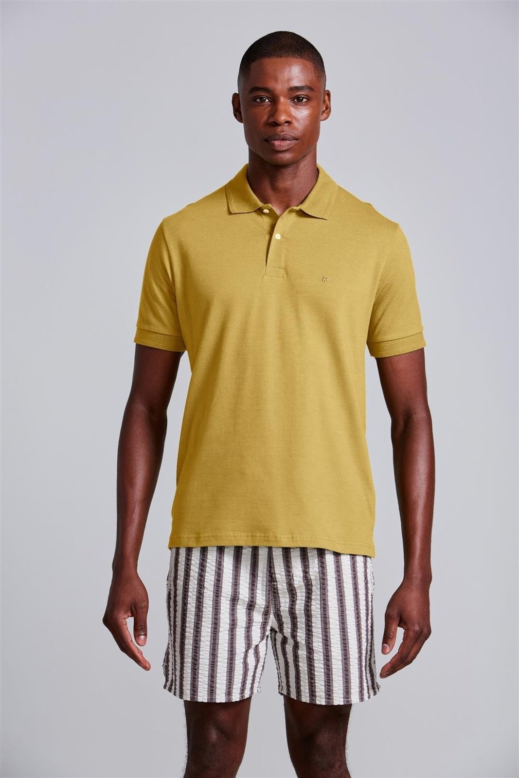 HIGHSTIL Polo Manga Curta Comfort Piquet - Amarelo Mostarda