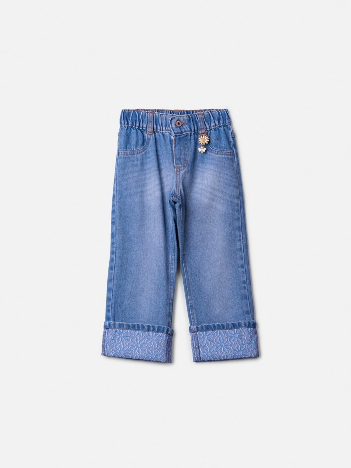 Infantil - Calça Animê Menina Azul Jeans com Bordado e Pingente de Flor