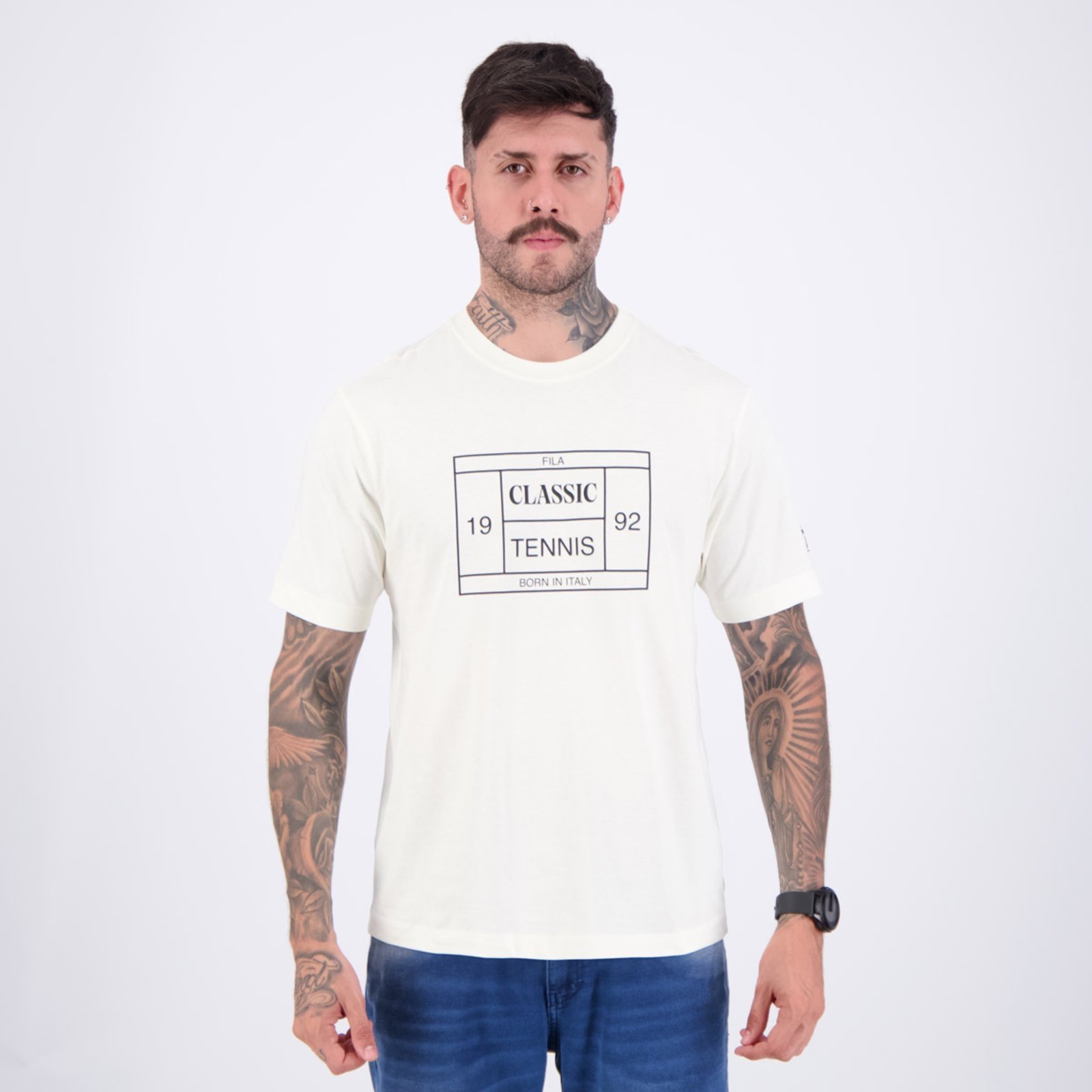 Vista 2 Camiseta Fila Comfort Tennis Union Classics Off White e Preto branco white Fila branco white