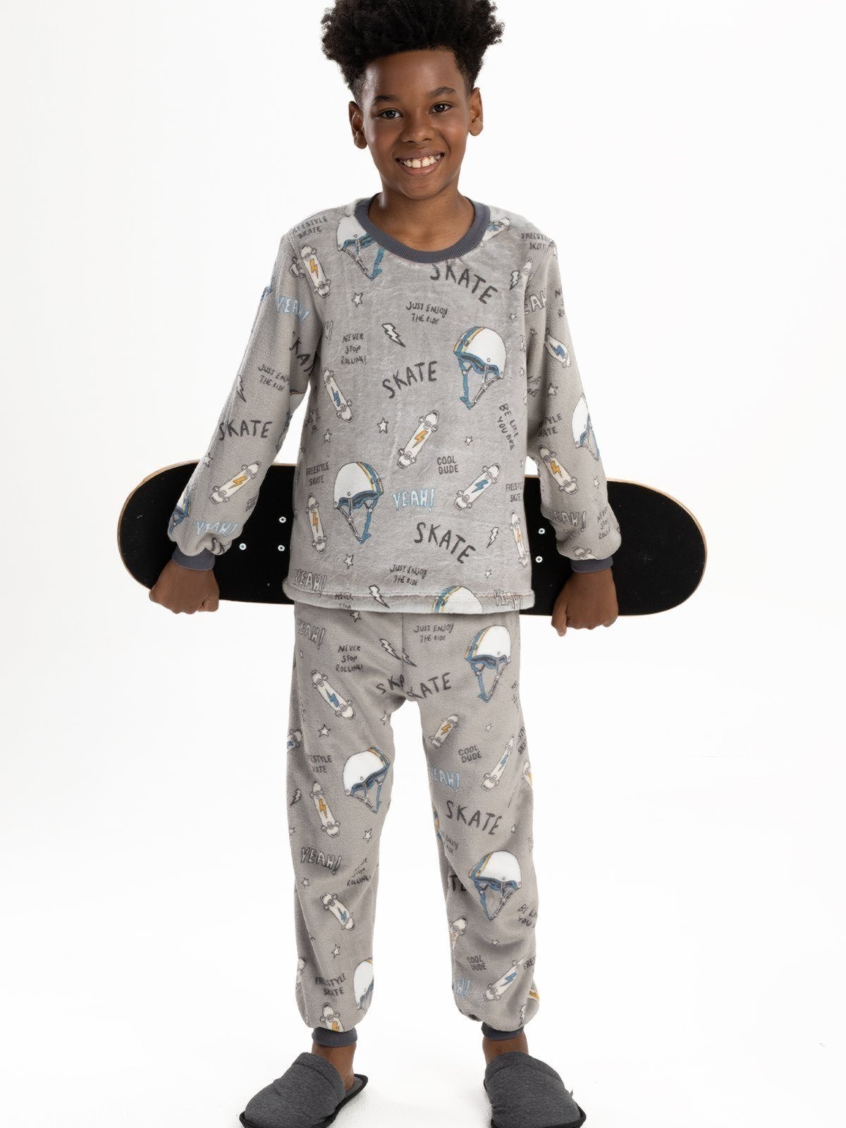 Vista 3 Pijama Juvenil Menino de Inverno em Soft Fleece Skate Magicamente Kids cinza Magicamente Kids cinza
